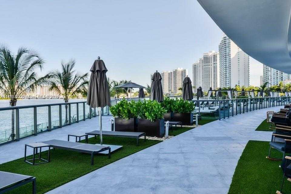 Small Image of 3250 NORTH EAST 188TH ST #UPH01, Aventura Number 31