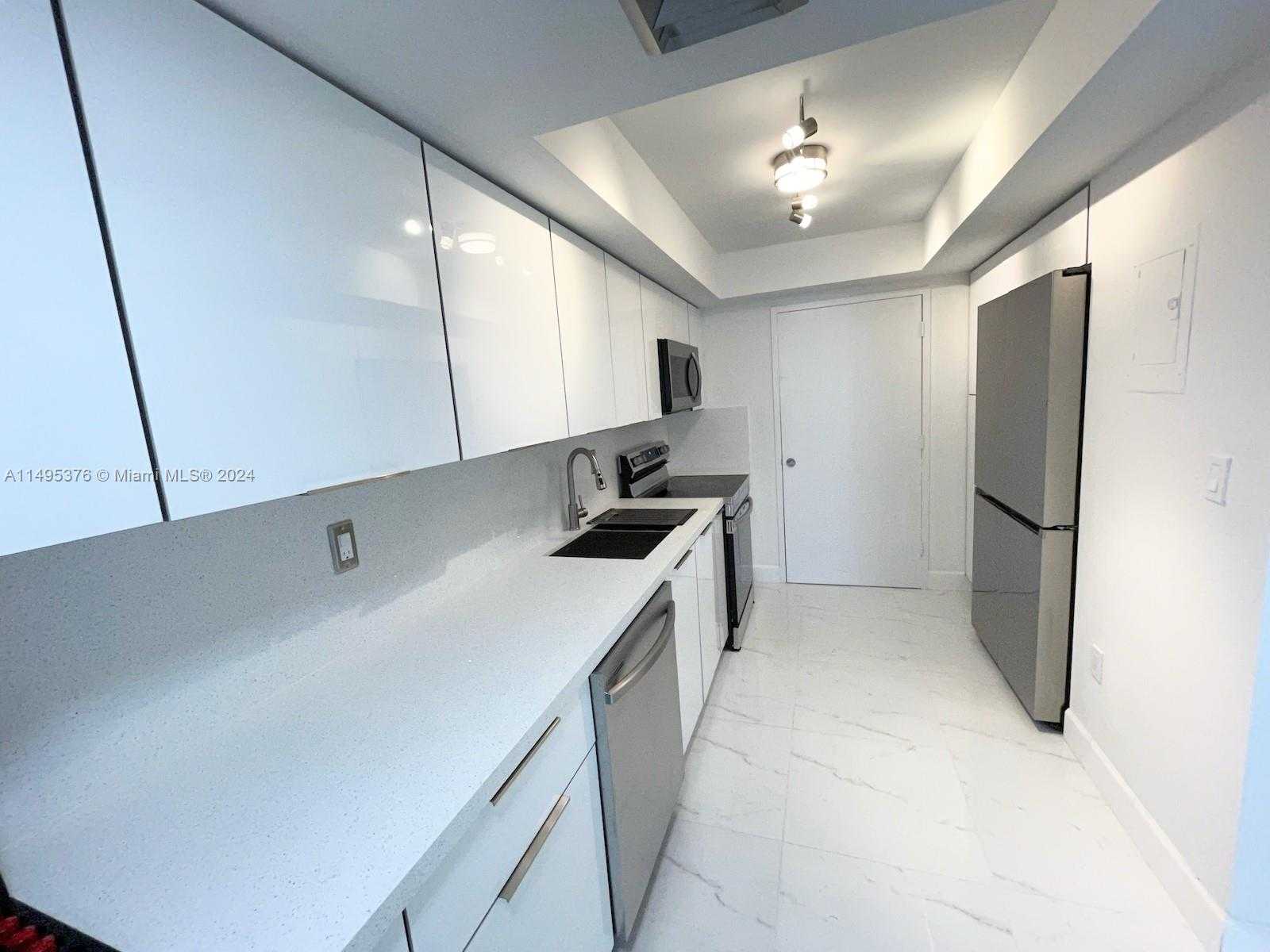 Small Image of 18041 BISCAYNE BOULV #502, Aventura Number 12