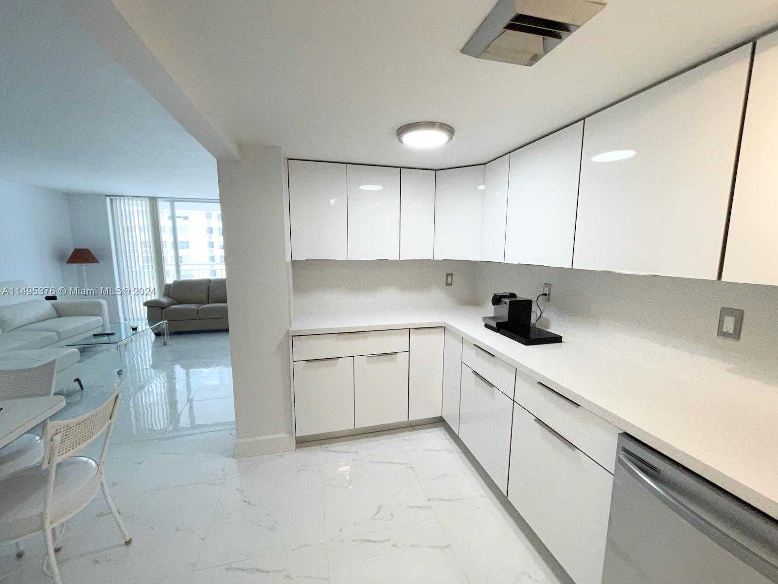 Small Image of 18041 BISCAYNE BOULV #502, Aventura Number 16