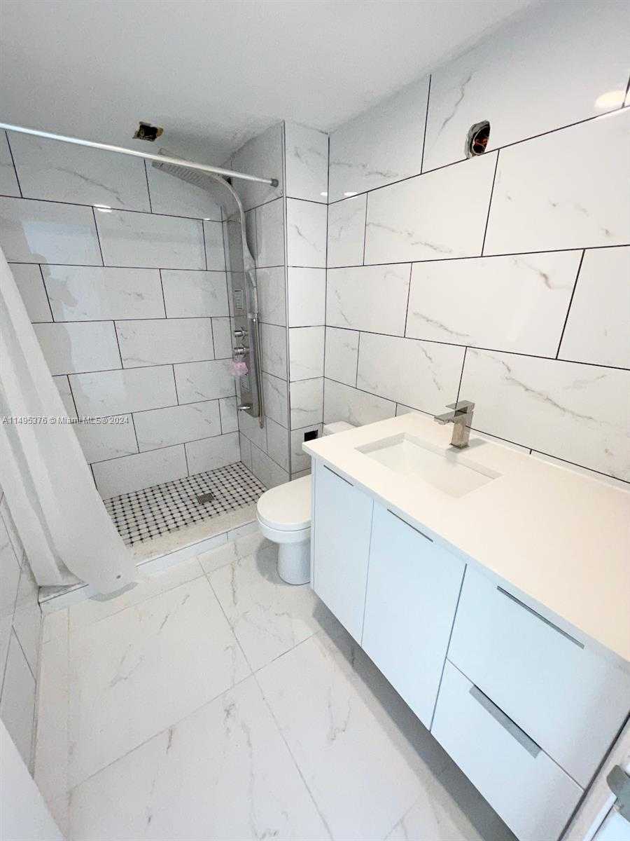 Small Image of 18041 BISCAYNE BOULV #502, Aventura Number 50