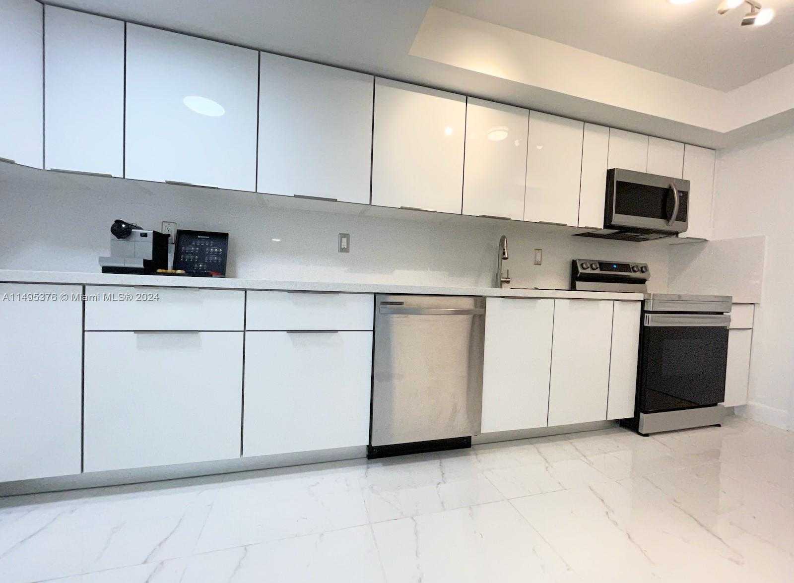 Small Image of 18041 BISCAYNE BOULV #502, Aventura Number 6