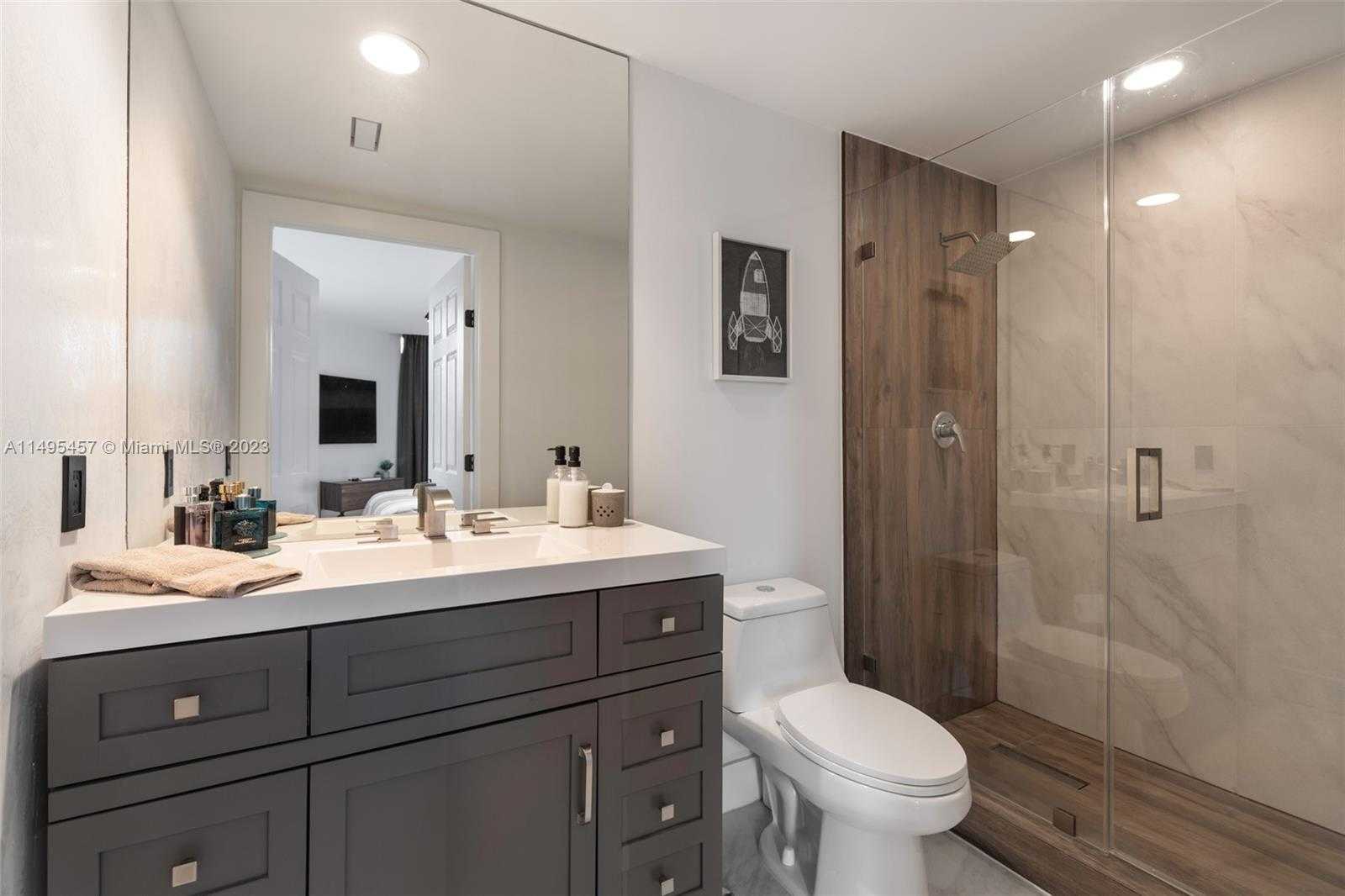 Small Image of 3370 HIDDEN BAY DR #409, Aventura Number 17