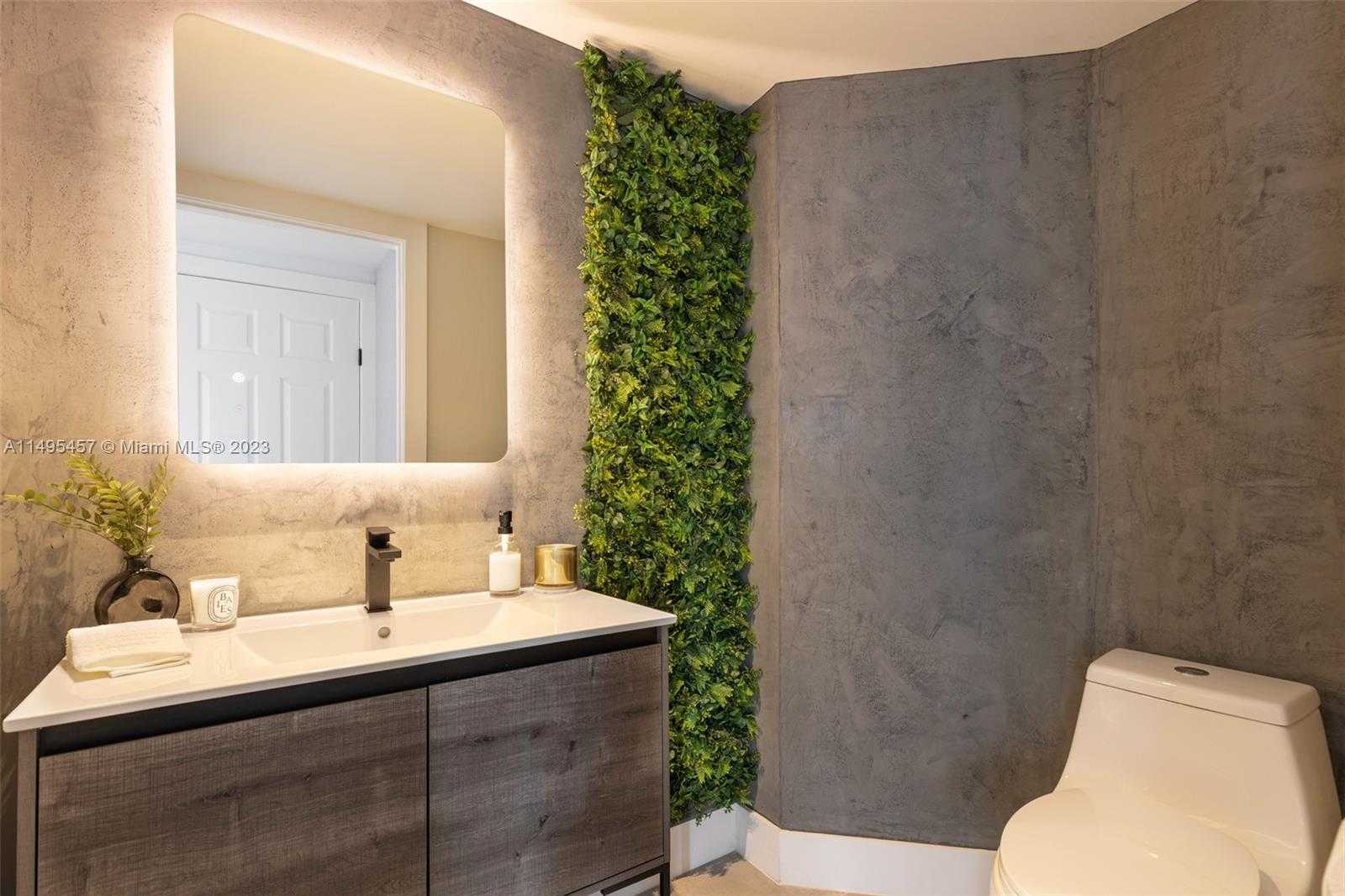 Small Image of 3370 HIDDEN BAY DR #409, Aventura Number 9