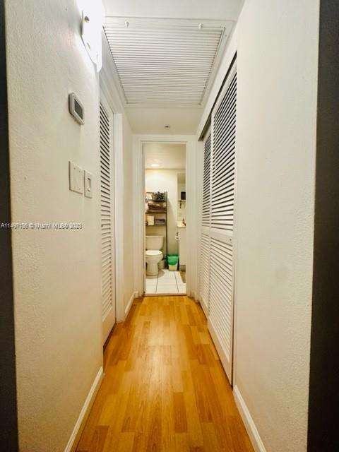 Small Image of 3000 SOUTH OCEAN DR #422, Hollywood Number 9