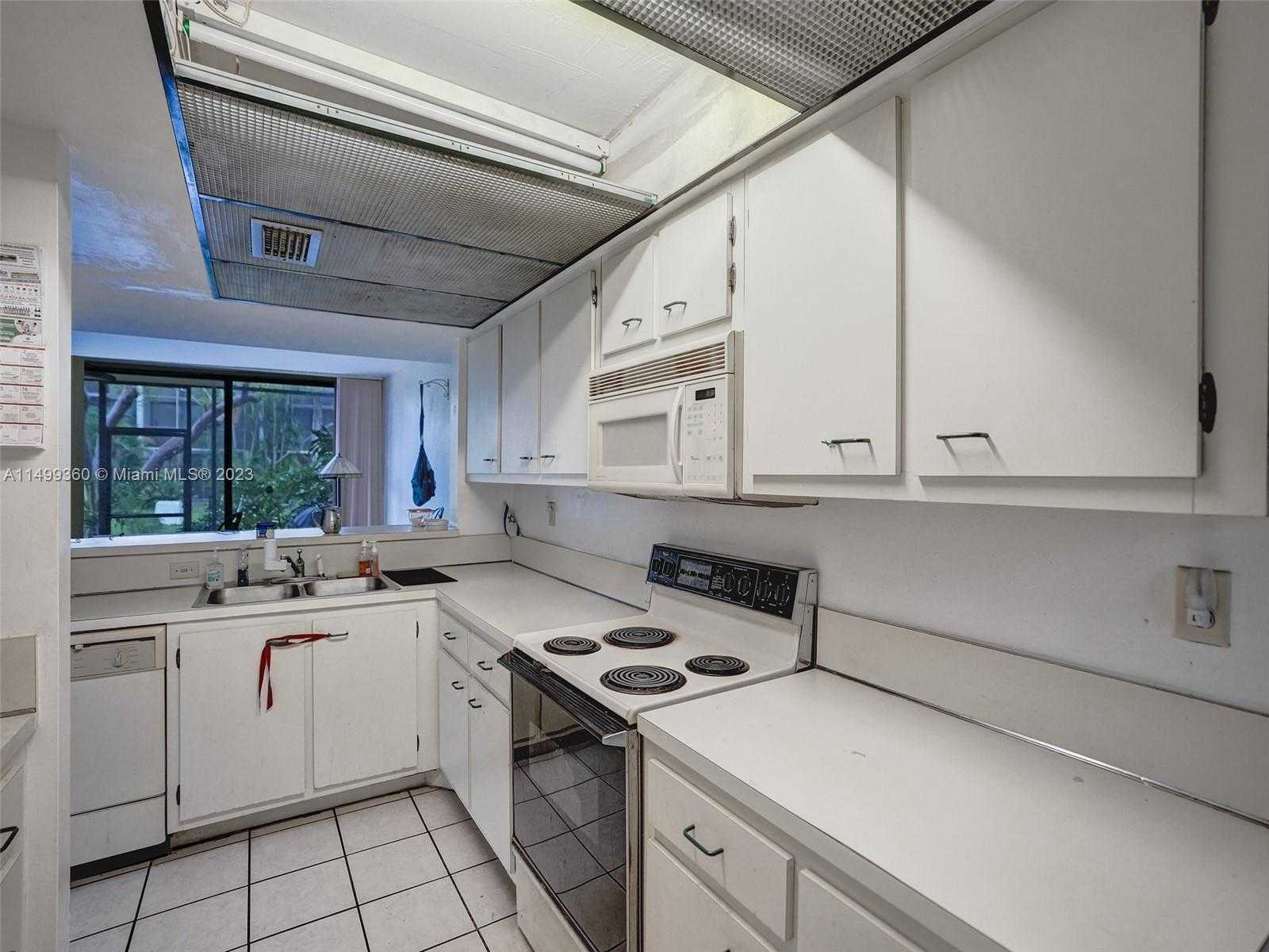 Small Image of 2910 SOUTH WEST 87TH TER #1701, Davie Number 10
