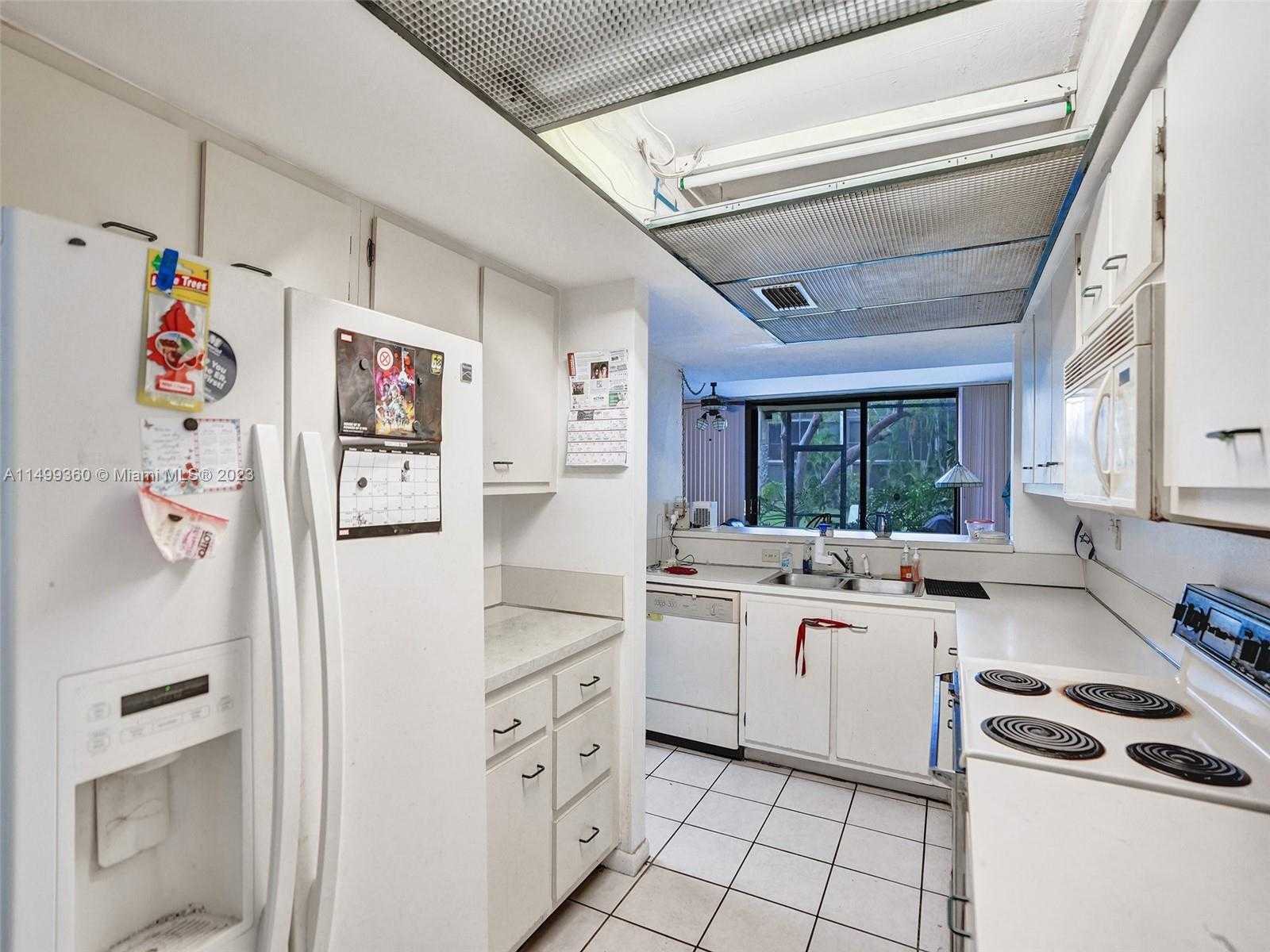 Small Image of 2910 SOUTH WEST 87TH TER #1701, Davie Number 11