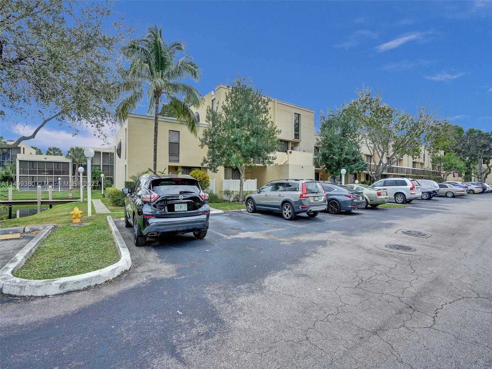Small Image of 2910 SOUTH WEST 87TH TER #1701, Davie Number 44