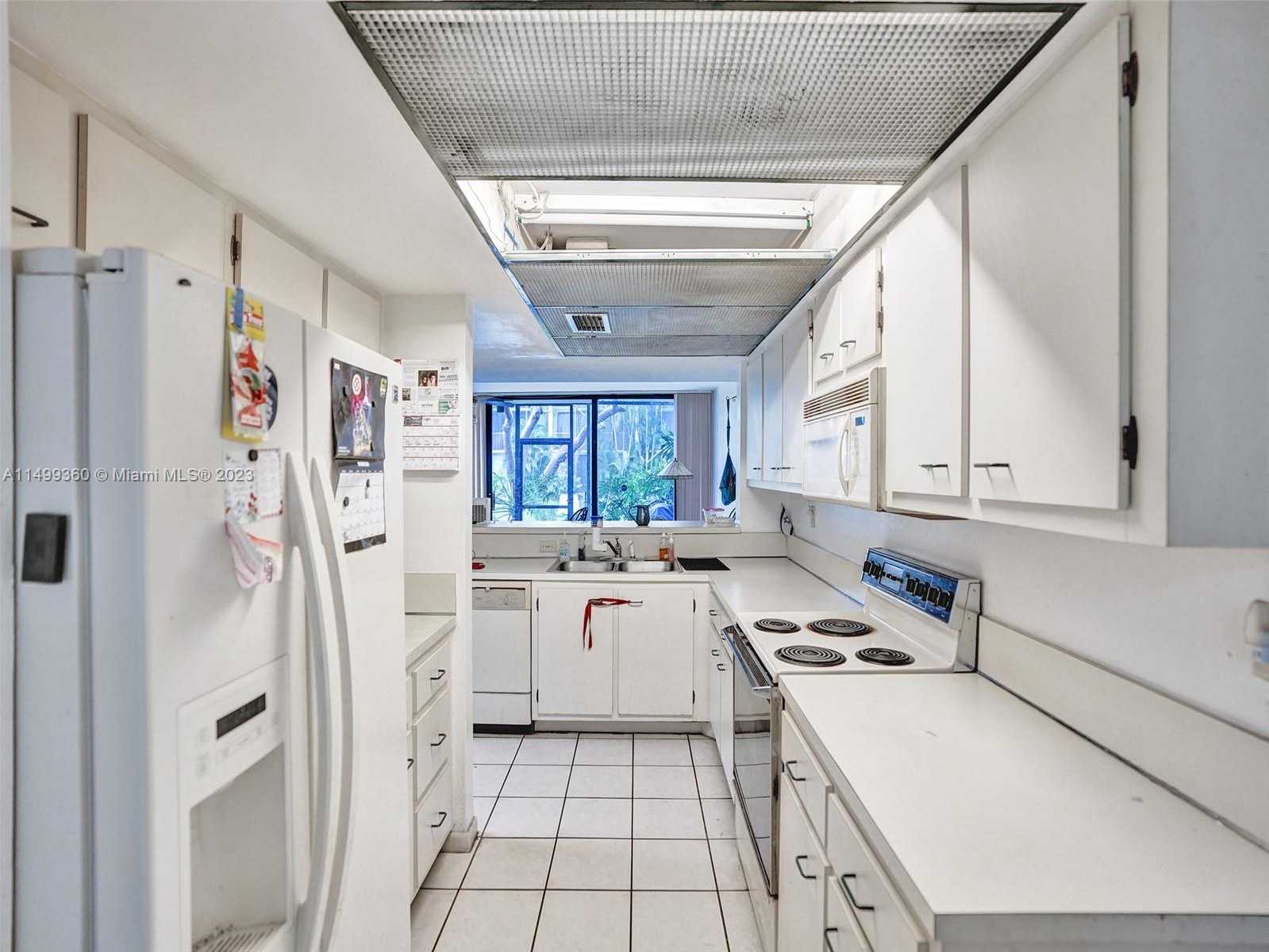 Small Image of 2910 SOUTH WEST 87TH TER #1701, Davie Number 8