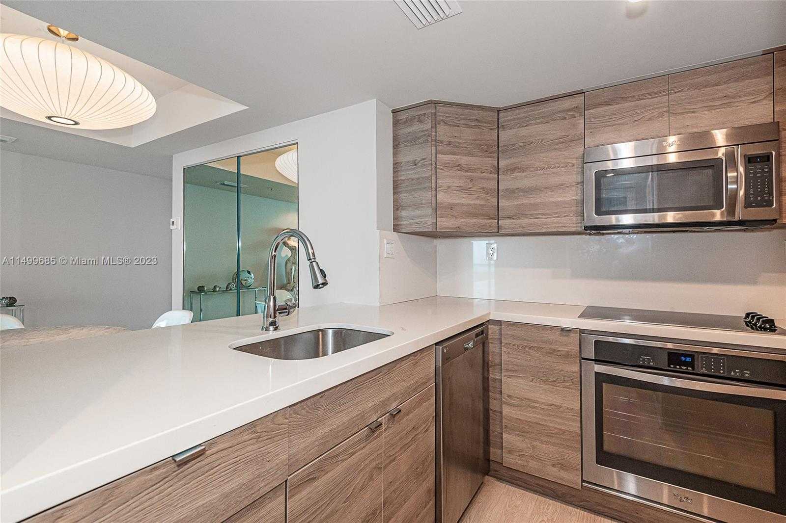 Small Image of 650 WEST AVE #2605, Miami Beach Number 14