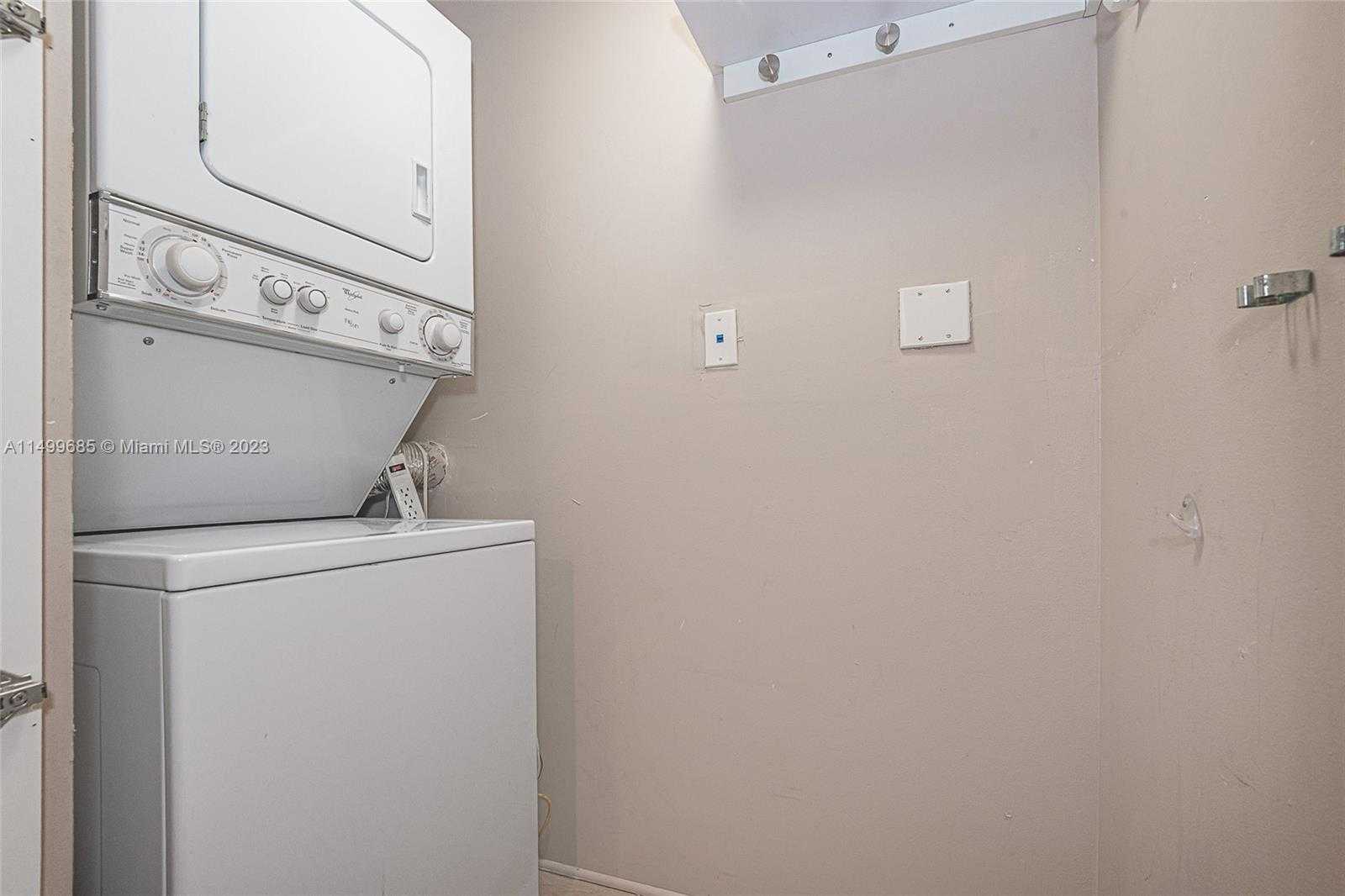 Small Image of 650 WEST AVE #2605, Miami Beach Number 25
