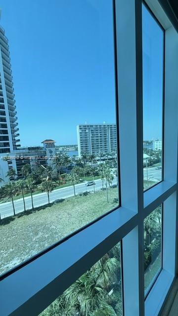 Small Image of 101 #707, Fort Lauderdale Number 18