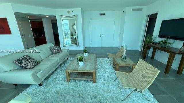 Small Image of 101 #707, Fort Lauderdale Number 31