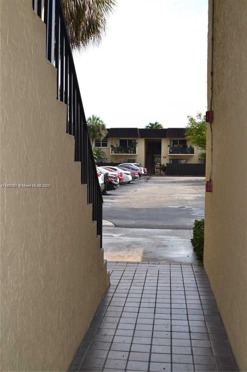 Small Image of 9007 SOUTH WEST 138TH ST #3, Miami Number 18