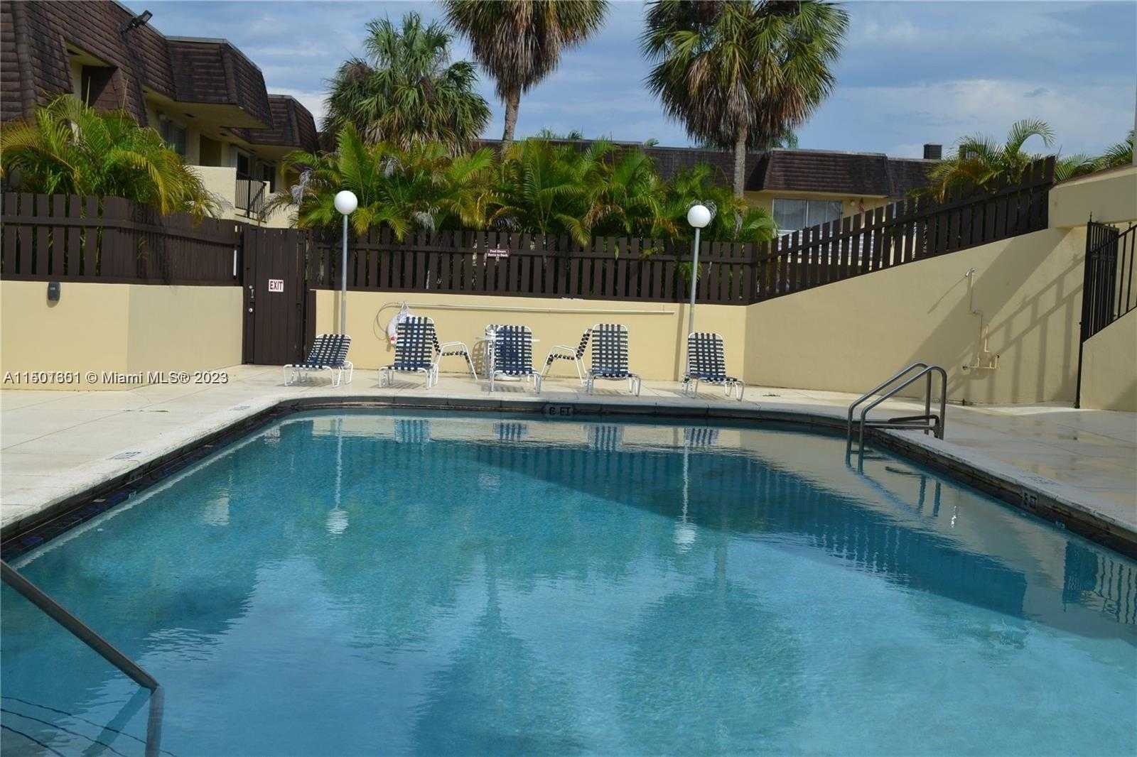 Small Image of 9007 SOUTH WEST 138TH ST #3, Miami Number 21
