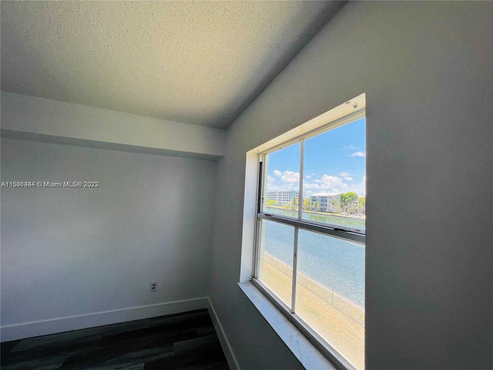 Small Image of 8260 SOUTH WEST 210TH ST #220, Cutler Bay Number 11