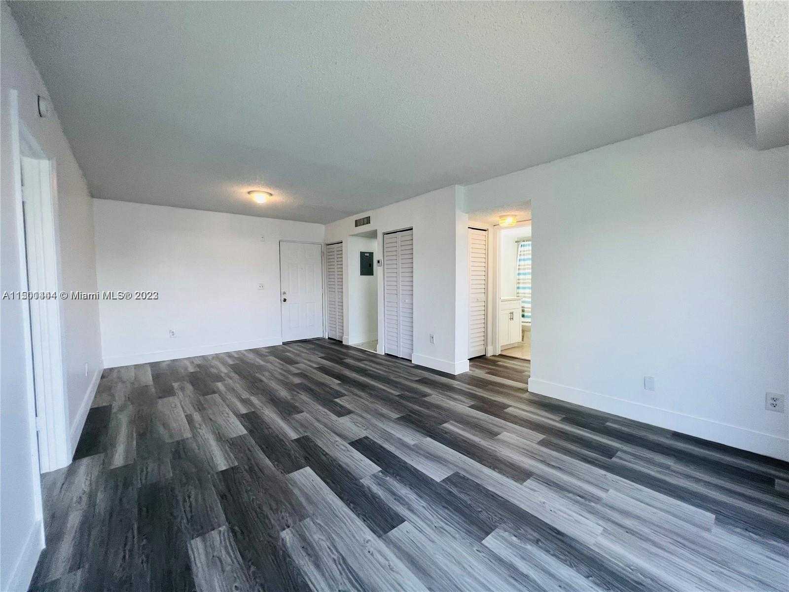 Small Image of 8260 SOUTH WEST 210TH ST #220, Cutler Bay Number 6