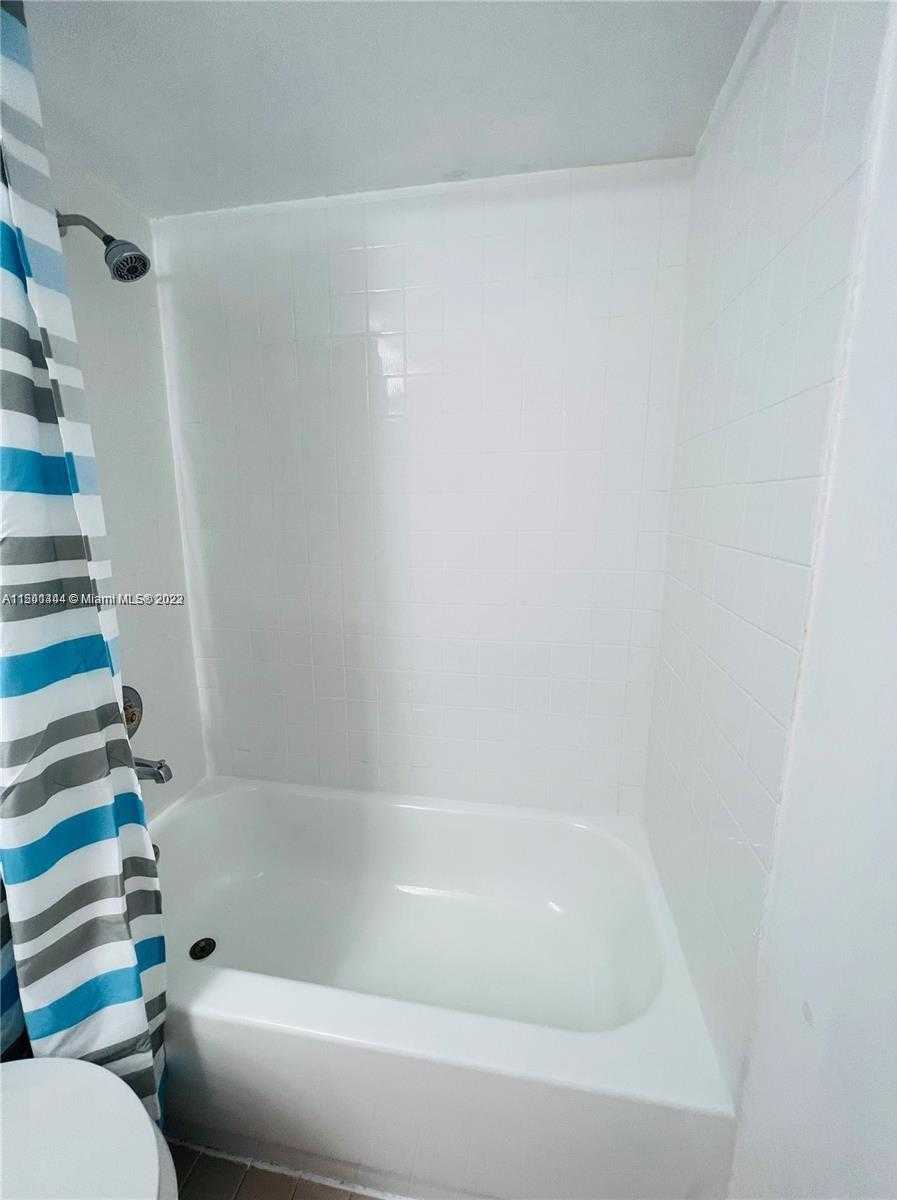 Small Image of 8260 SOUTH WEST 210TH ST #220, Cutler Bay Number 9