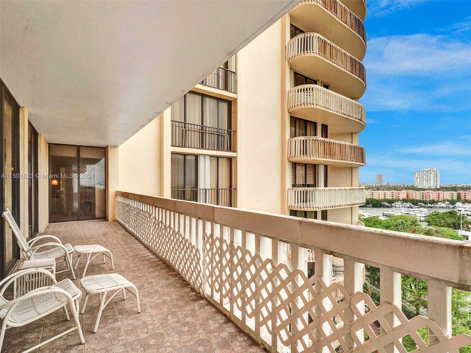 Small Image of 19355 TURNBERRY WAY #8L, Aventura Number 22