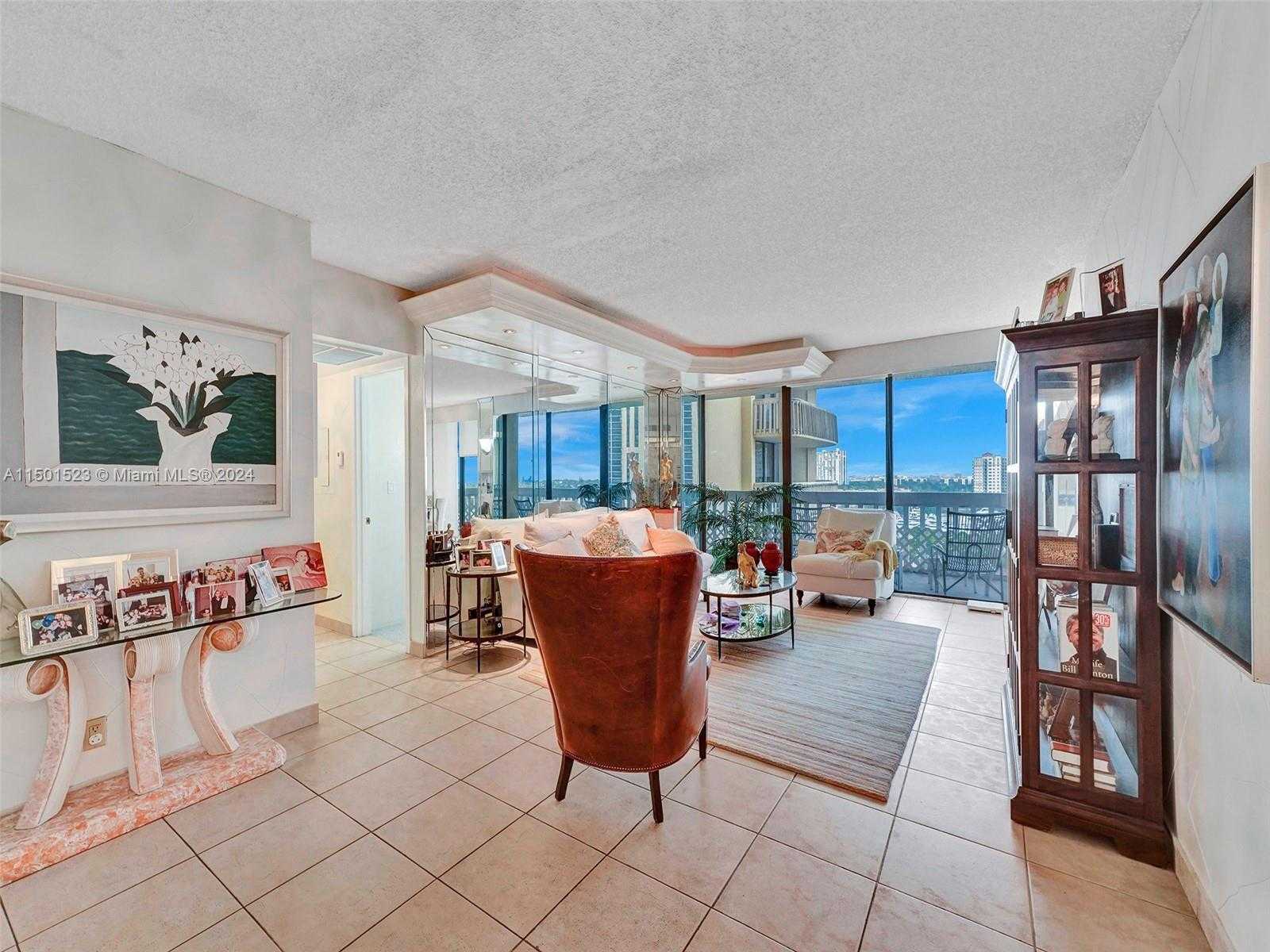 Small Image of 19355 TURNBERRY WAY #8L, Aventura Number 7