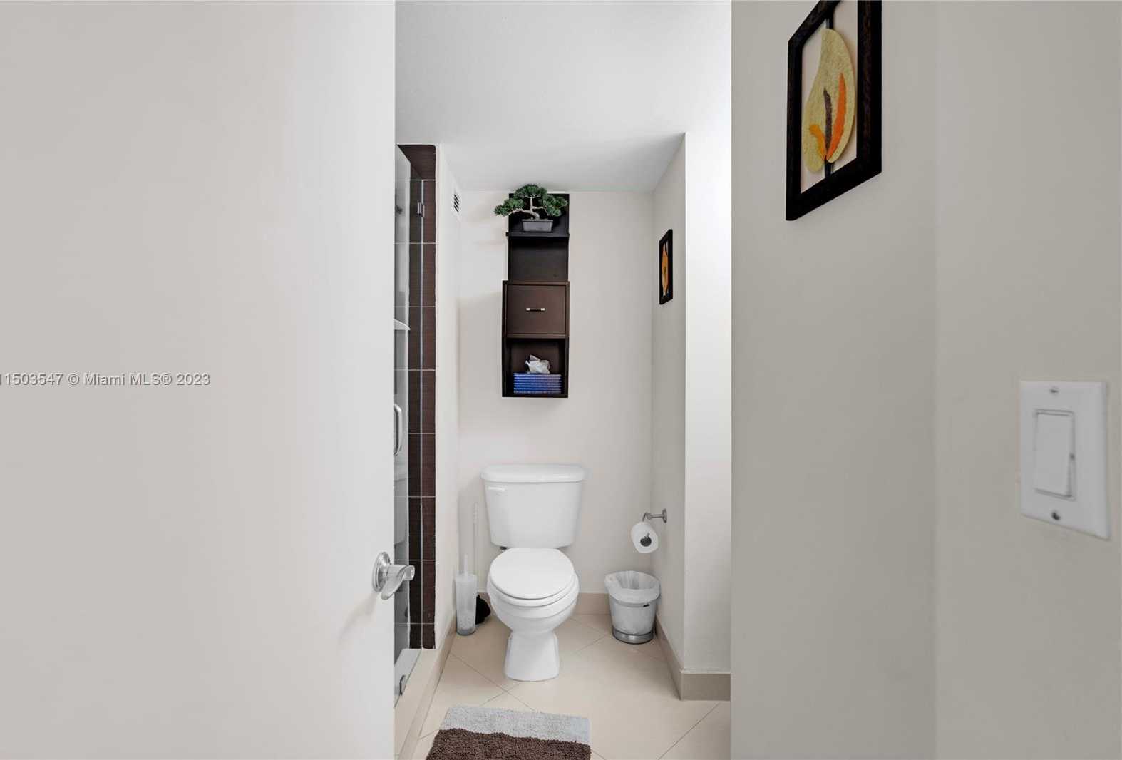 Small Image of 2301 COLLINS AVE #1006, Miami Beach Number 16