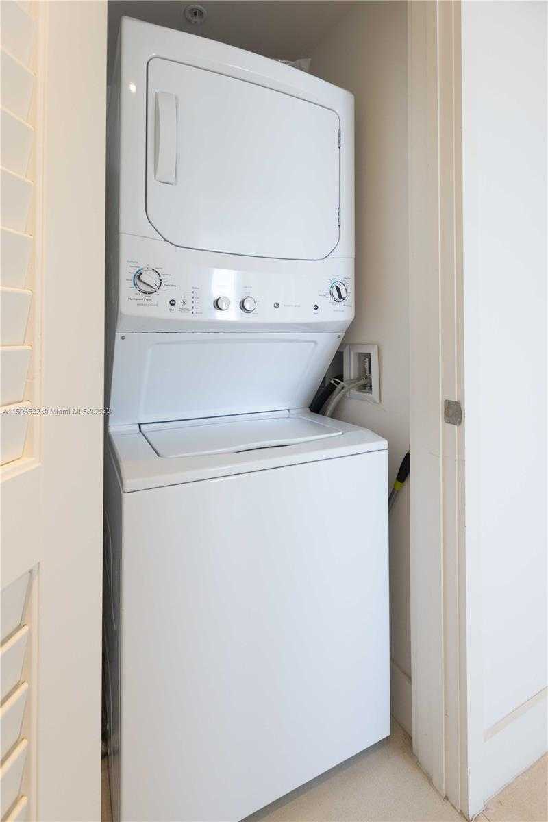 Small Image of 4111 SOUTH OCEAN DR #2511, Hollywood Number 16