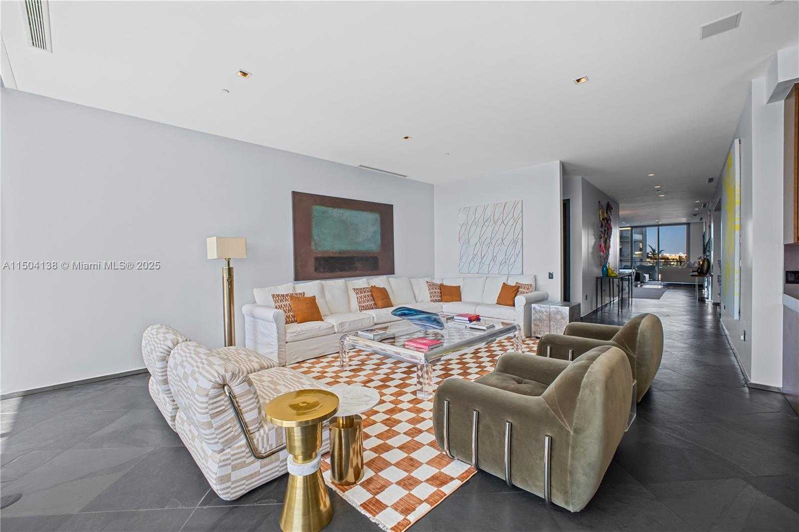 Small Image of 800 SOUTH POINTE DR #502, Miami Beach Number 15