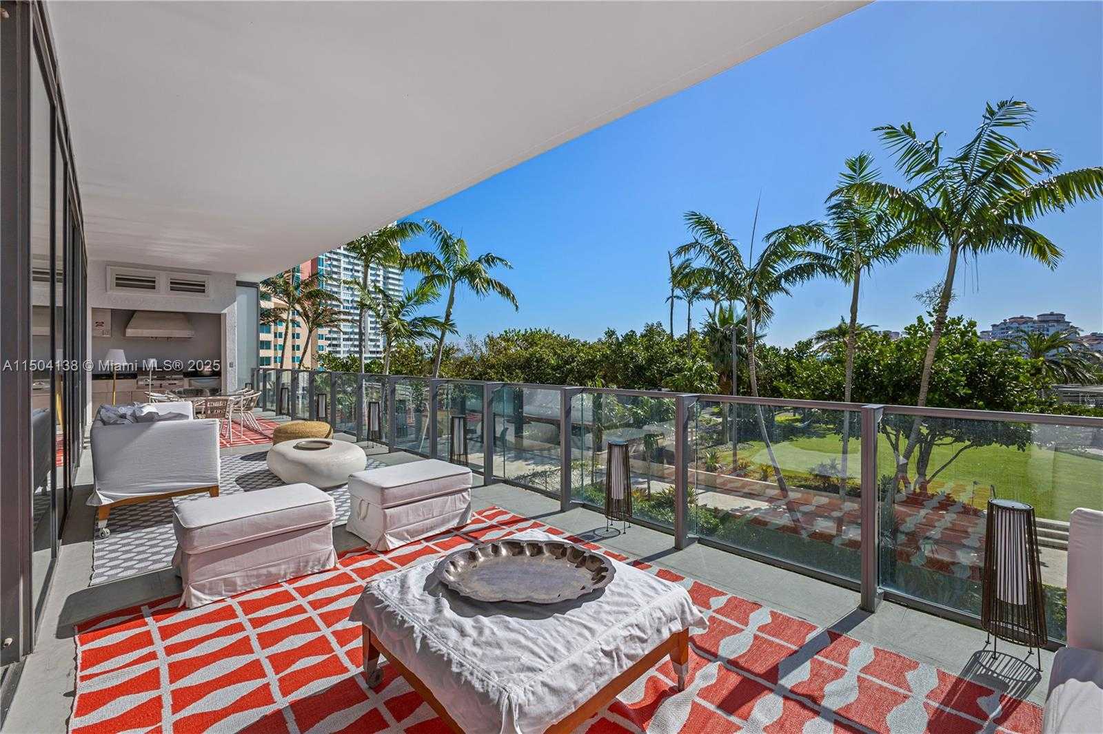 Small Image of 800 SOUTH POINTE DR #502, Miami Beach Number 20