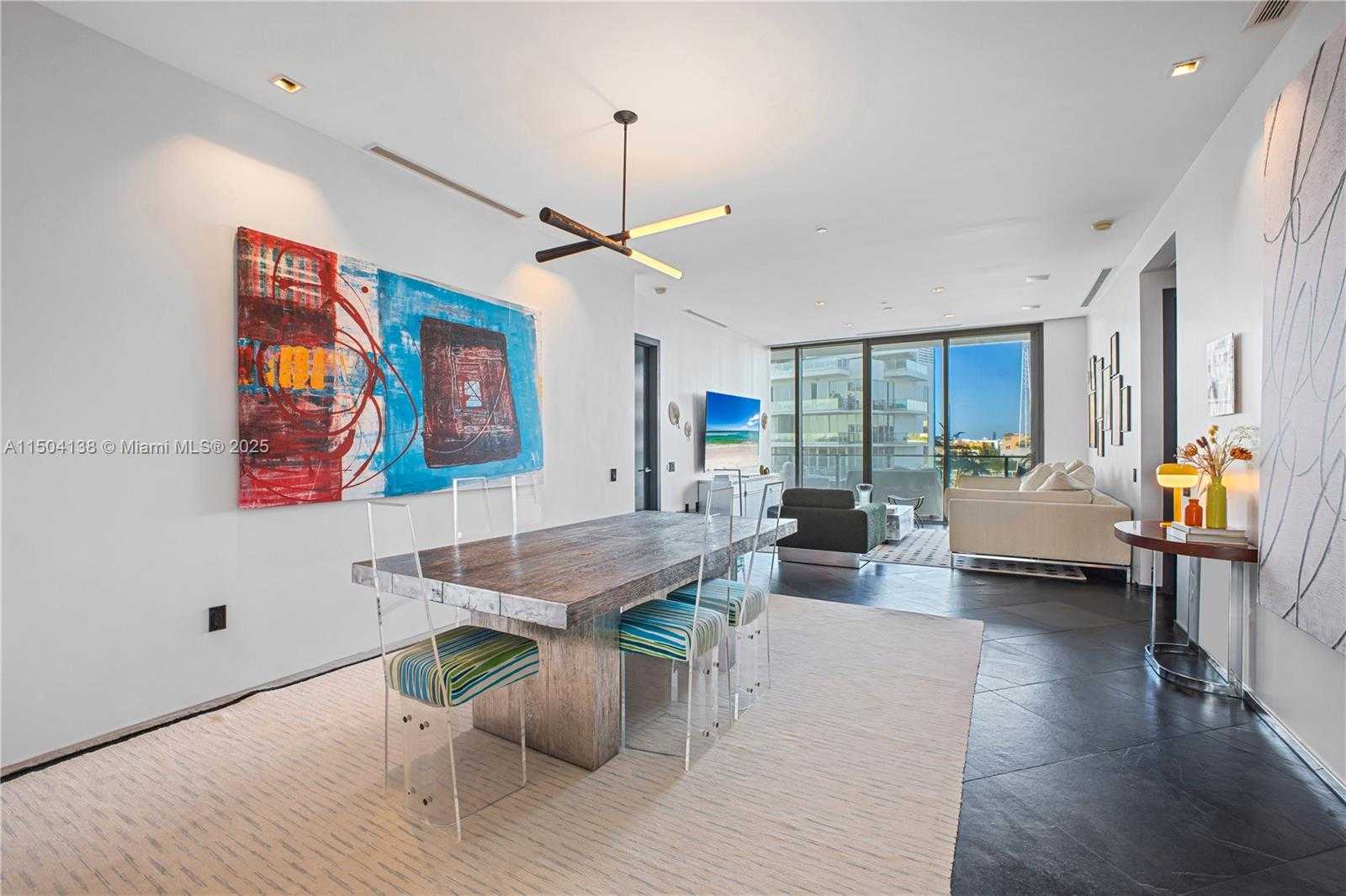 Small Image of 800 SOUTH POINTE DR #502, Miami Beach Number 26