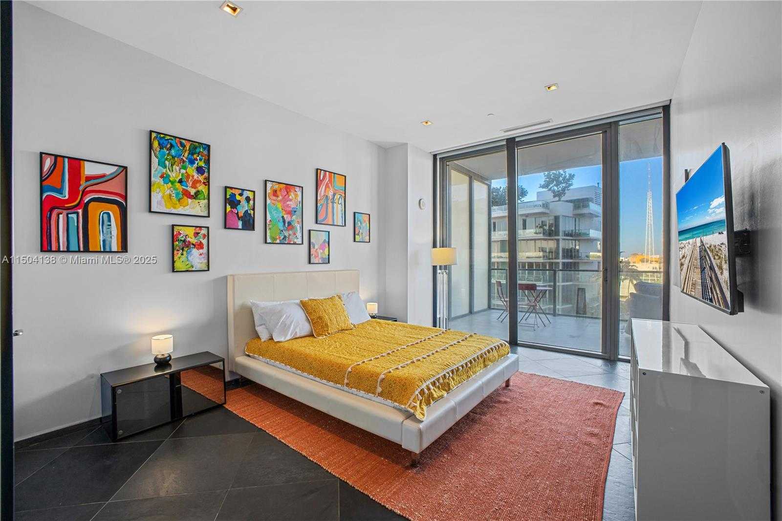 Small Image of 800 SOUTH POINTE DR #502, Miami Beach Number 38