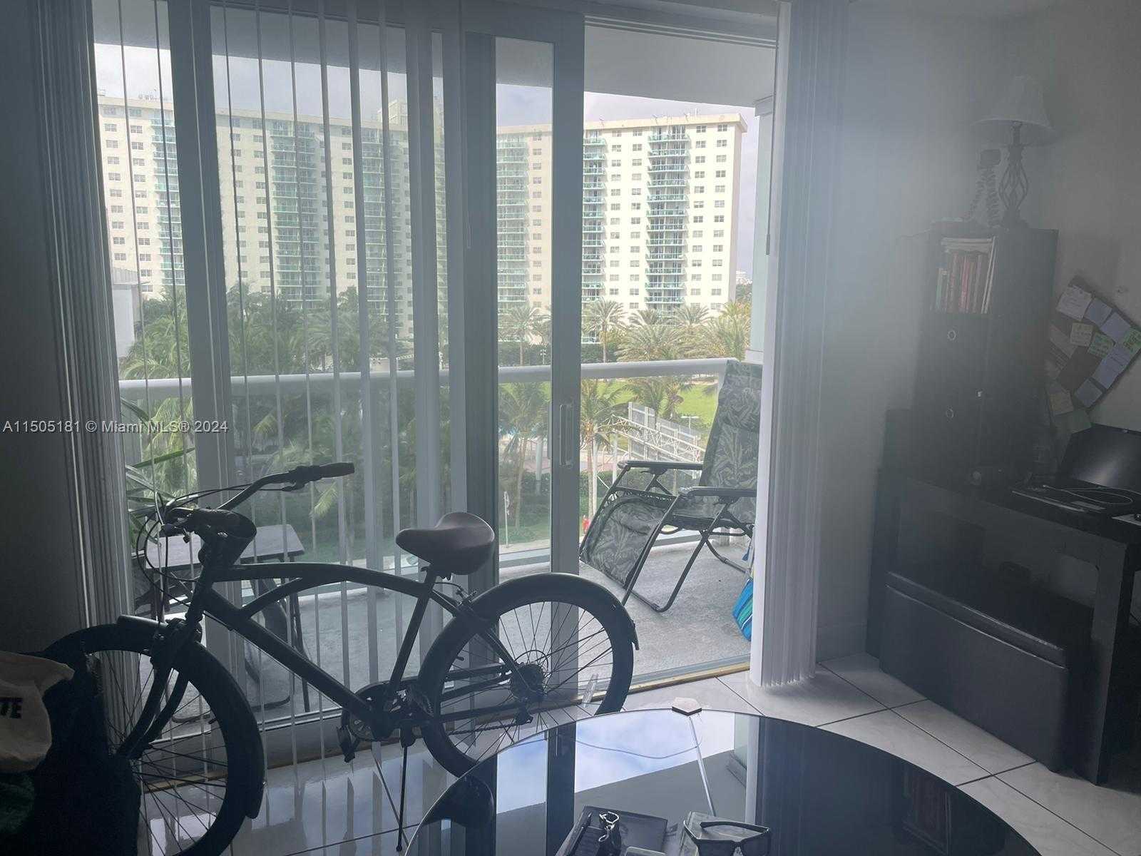 Small Image of 19201 COLLINS AV #432, Sunny Isles Beach Number 10