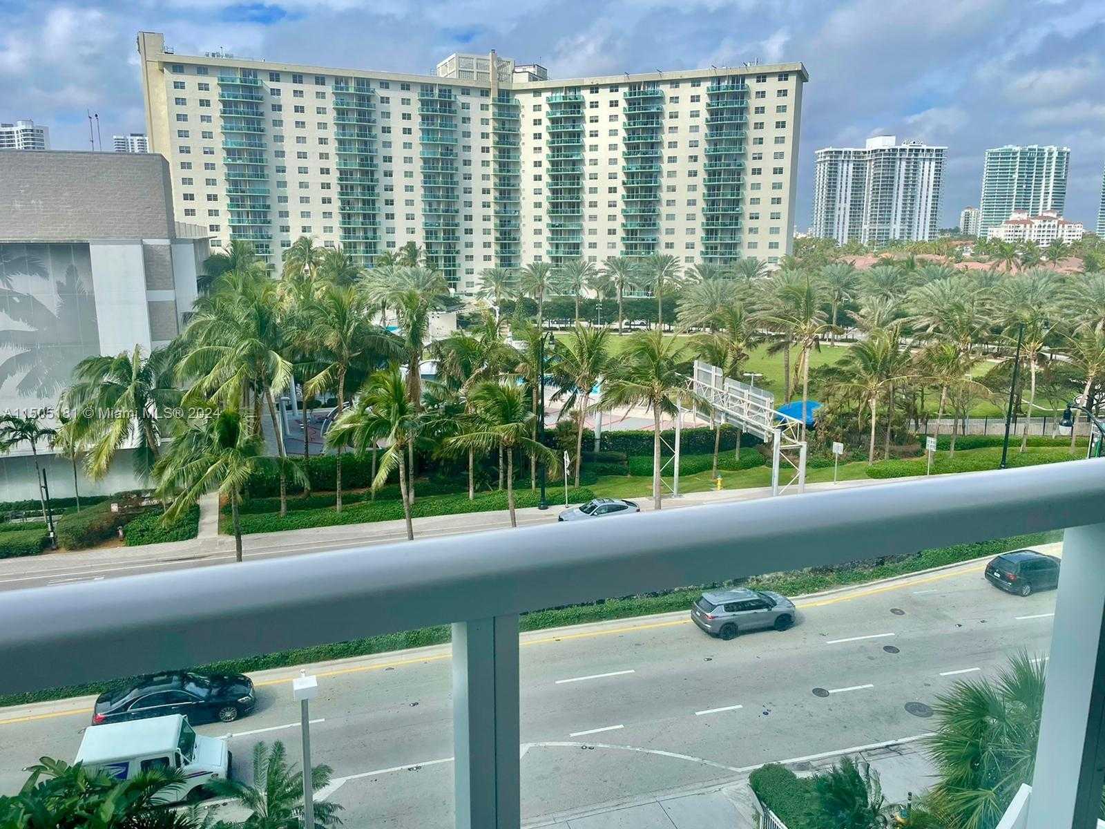 Small Image of 19201 COLLINS AV #432, Sunny Isles Beach Number 11