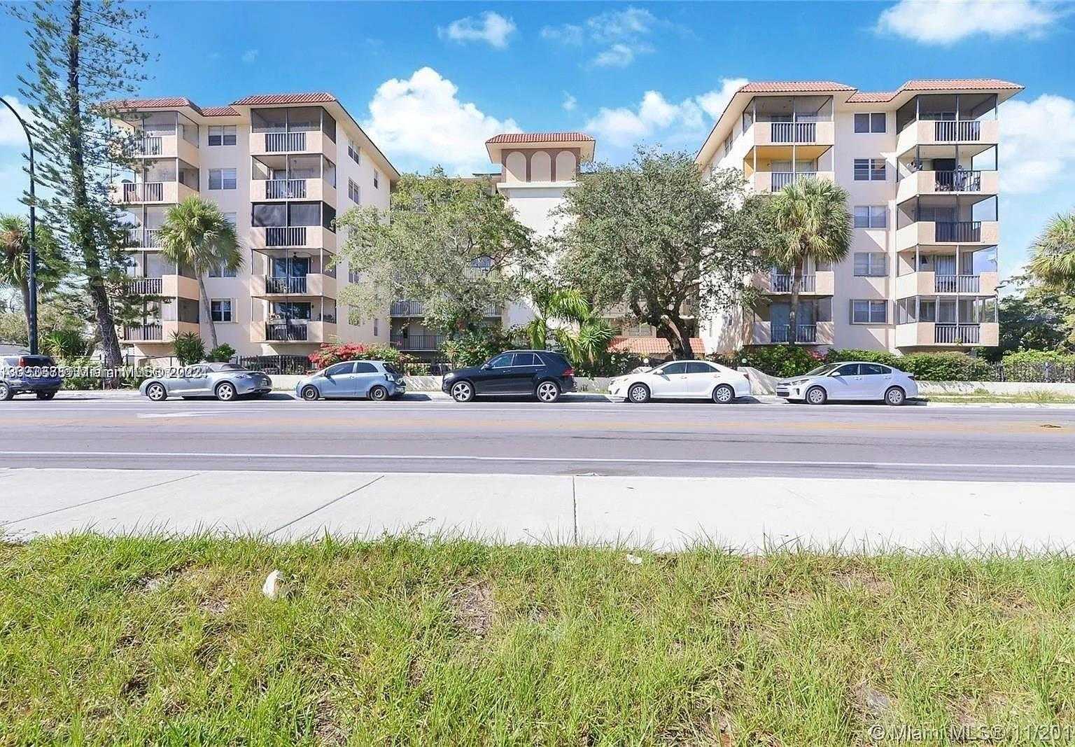 Small Image of 12590 NORTH EAST 16TH AVE #206, North Miami Number 3