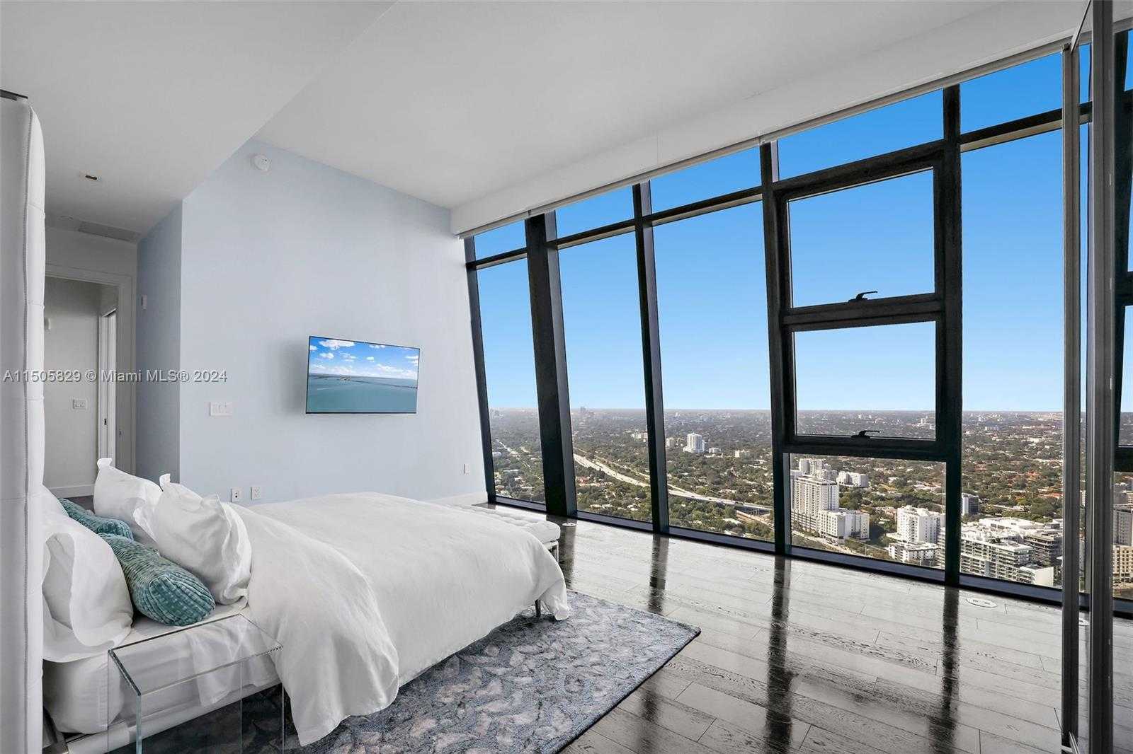Small Image of 1451 BRICKELL AVE #4902, Miami Number 28
