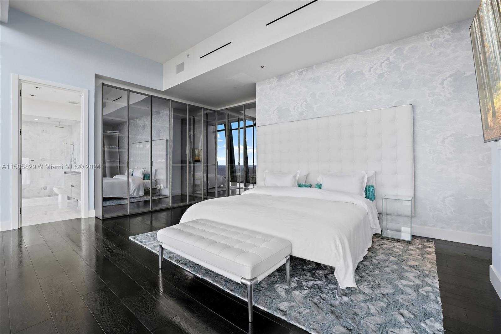 Small Image of 1451 BRICKELL AVE #4902, Miami Number 30
