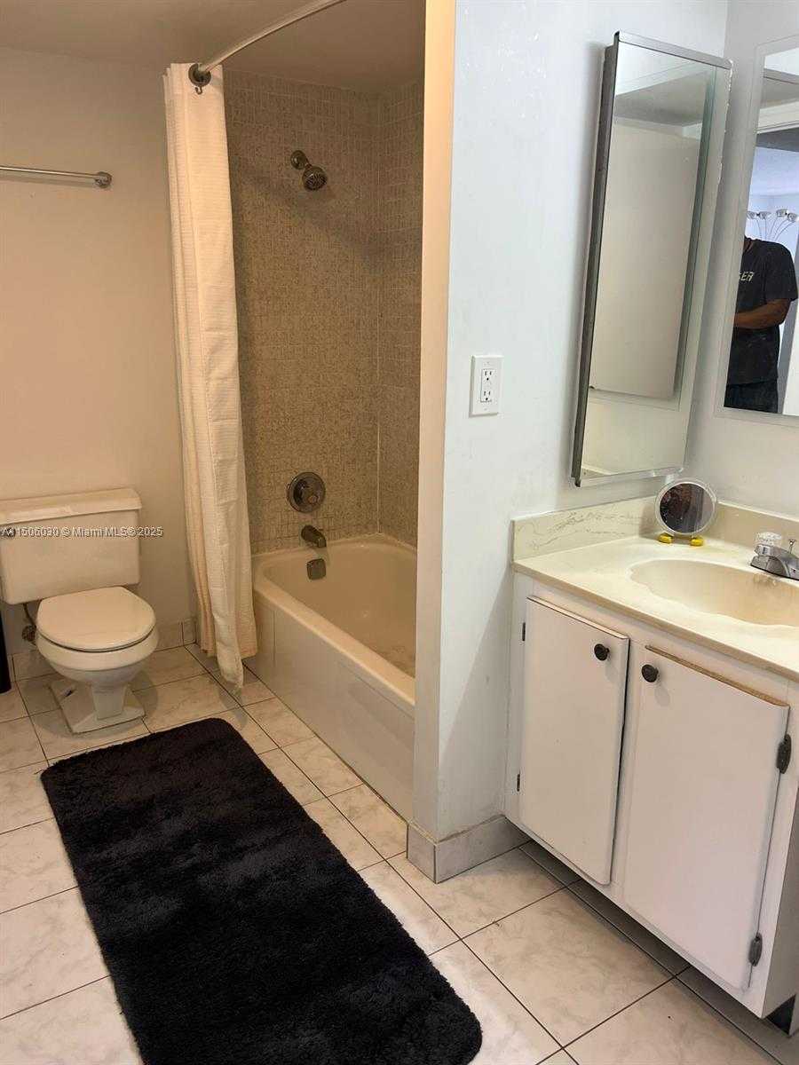 Small Image of 290 174TH ST #702, Sunny Isles Beach Number 12