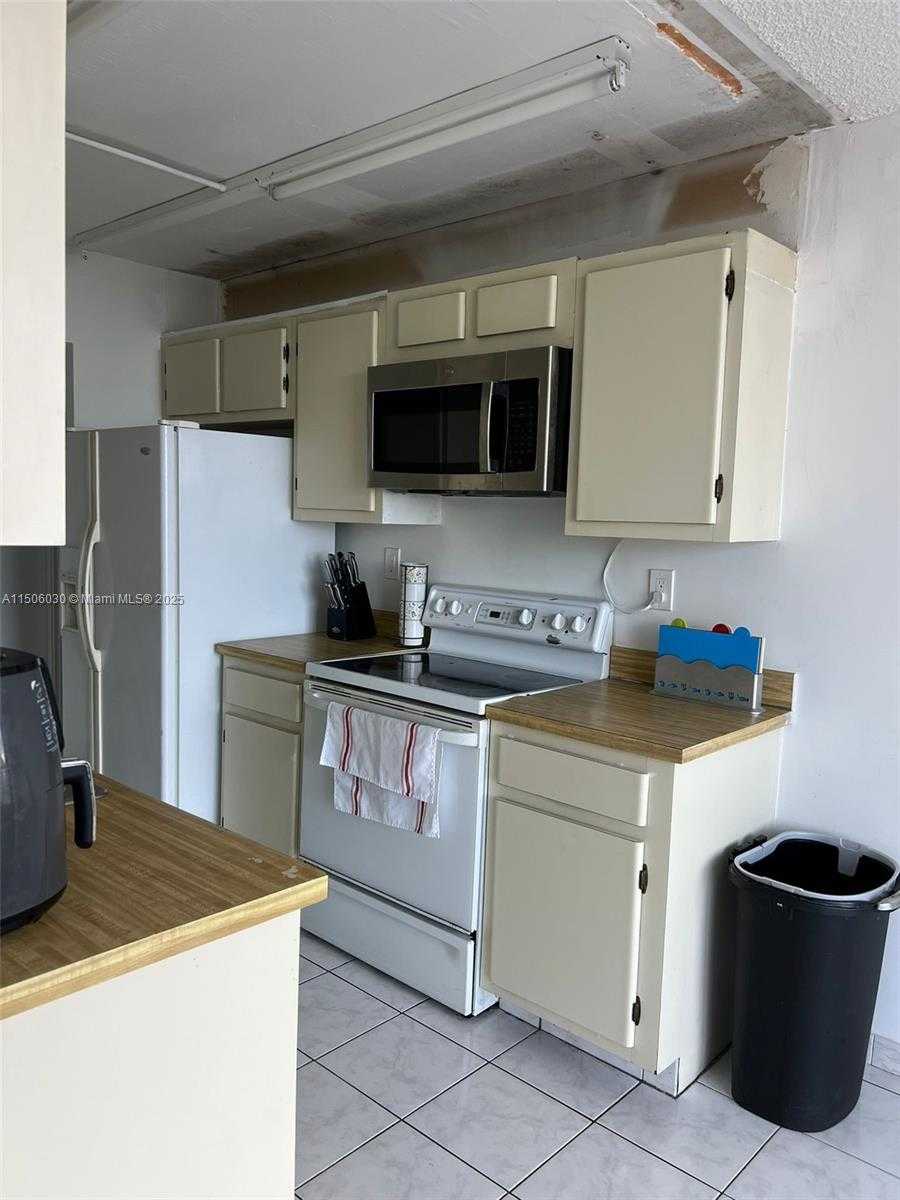 Small Image of 290 174TH ST #702, Sunny Isles Beach Number 9