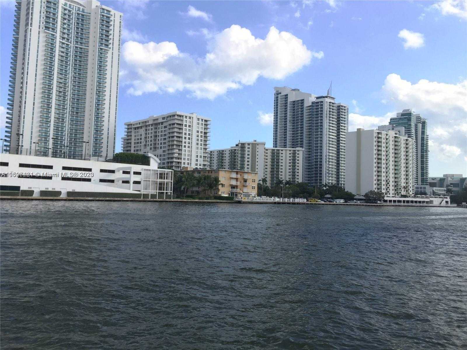Small Image of 1000 PARKVIEW DR #511, Hallandale Beach Number 13