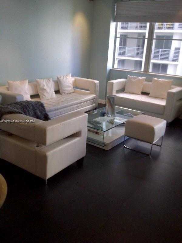 Small Image of 1830 RADIUS DR #722, Hollywood Number 13