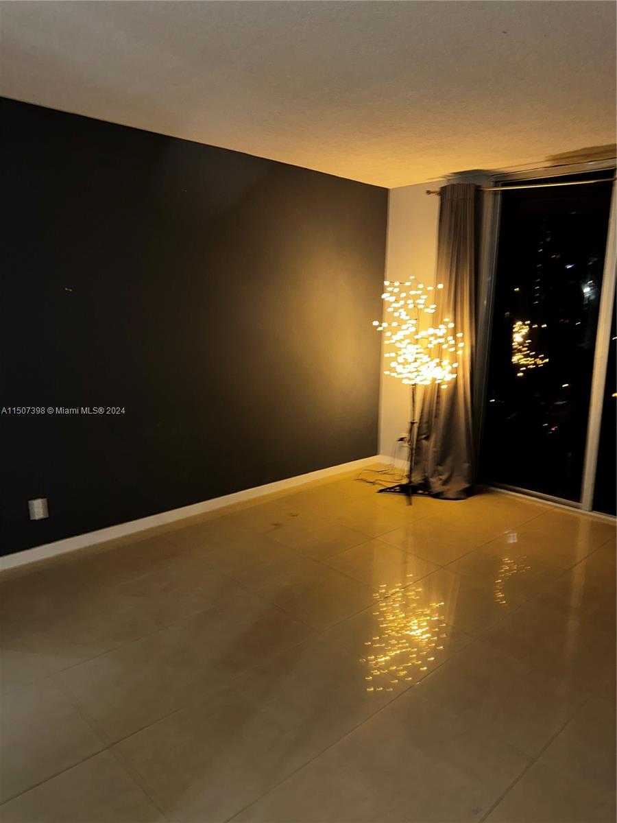 Small Image of 3800 SOUTH OCEAN DR #1607, Hollywood Number 13