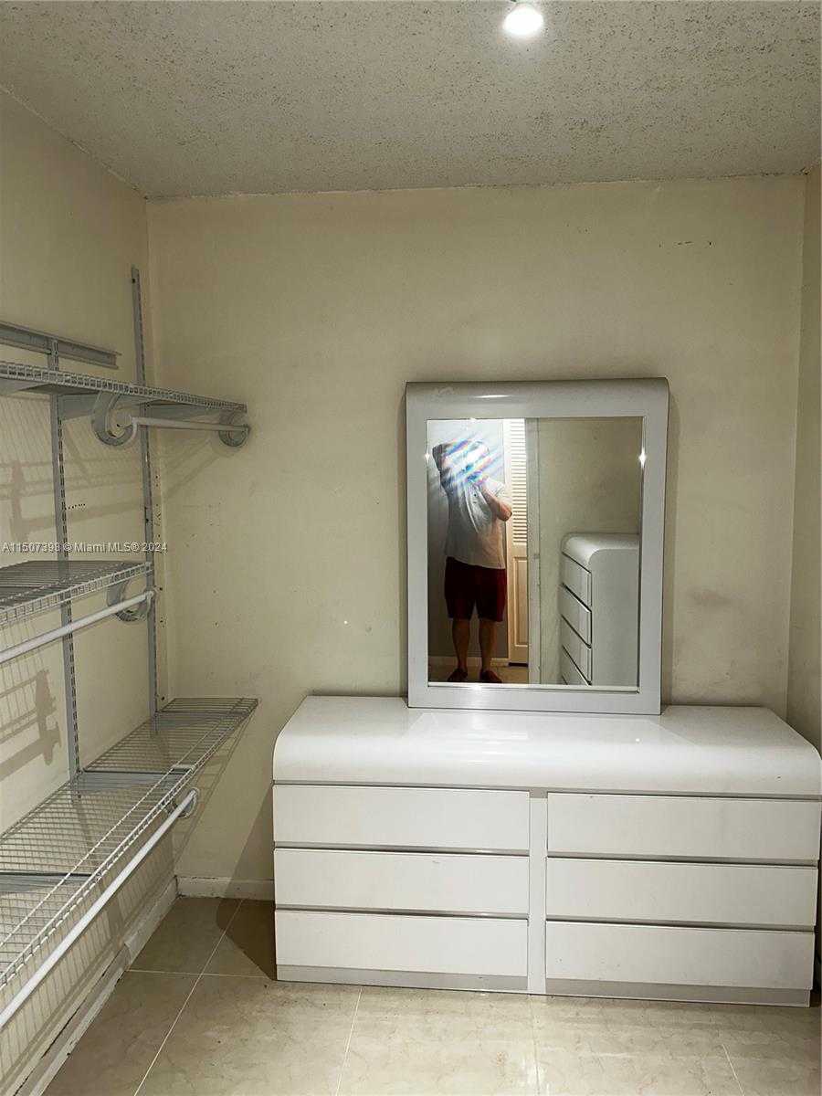 Small Image of 3800 SOUTH OCEAN DR #1607, Hollywood Number 18