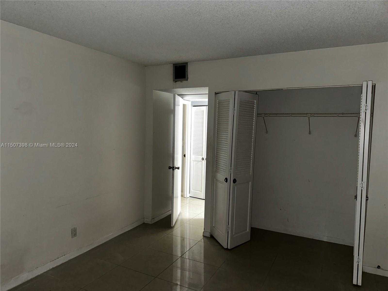 Small Image of 3800 SOUTH OCEAN DR #1607, Hollywood Number 21