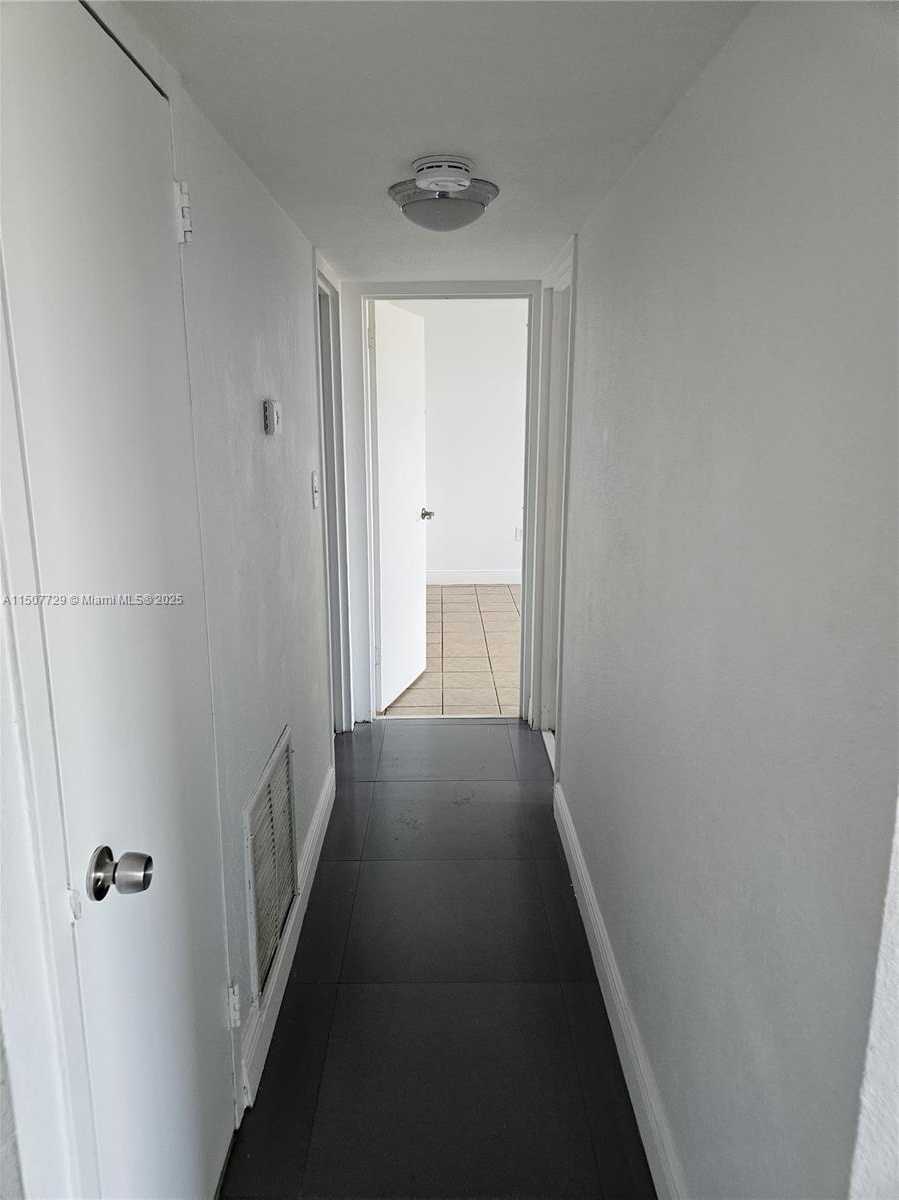 Small Image of 1800 SANS SOUCI BLVD #307, North Miami Number 15