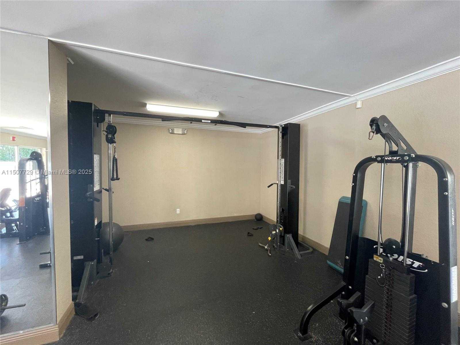 Small Image of 1800 SANS SOUCI BLVD #307, North Miami Number 36
