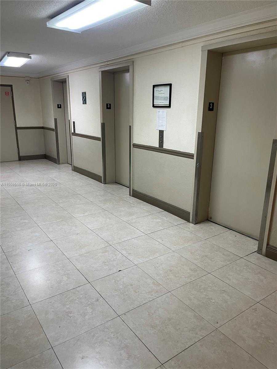 Small Image of 1805 SANS SOUCI BLVD #302, North Miami Number 6