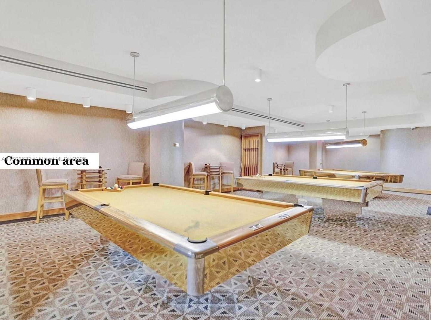Small Image of 19355 TURNBERRY WAY #19F, Aventura Number 20