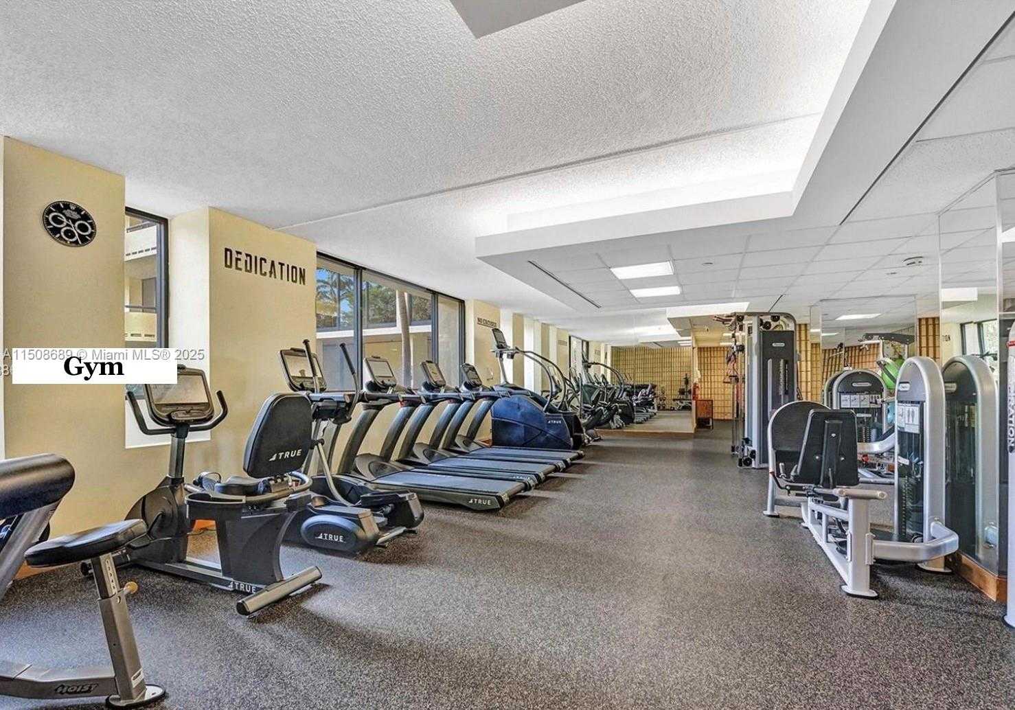 Small Image of 19355 TURNBERRY WAY #19F, Aventura Number 21