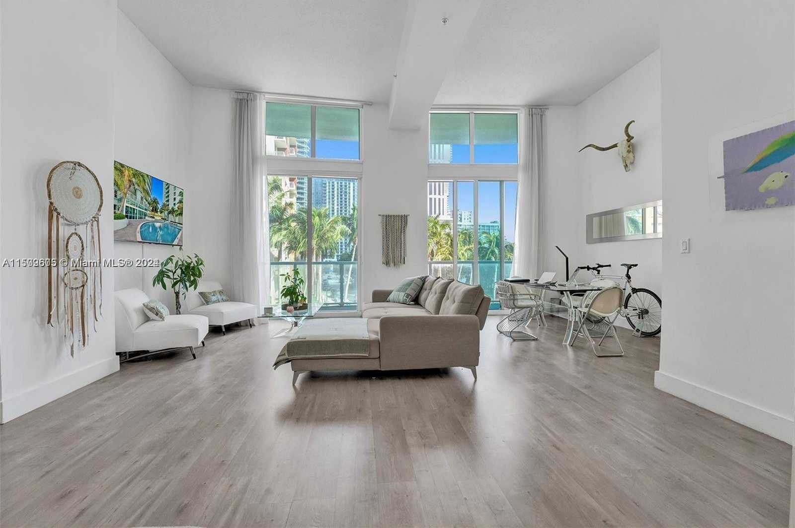 Small Image of 1900 NORTH BAYSHORE DR #508, Miami Number 12