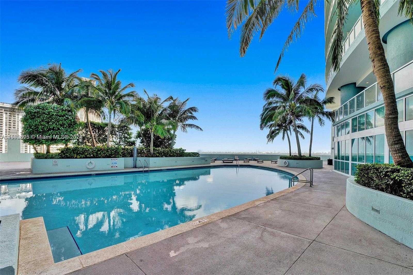 Small Image of 1900 NORTH BAYSHORE DR #508, Miami Number 23