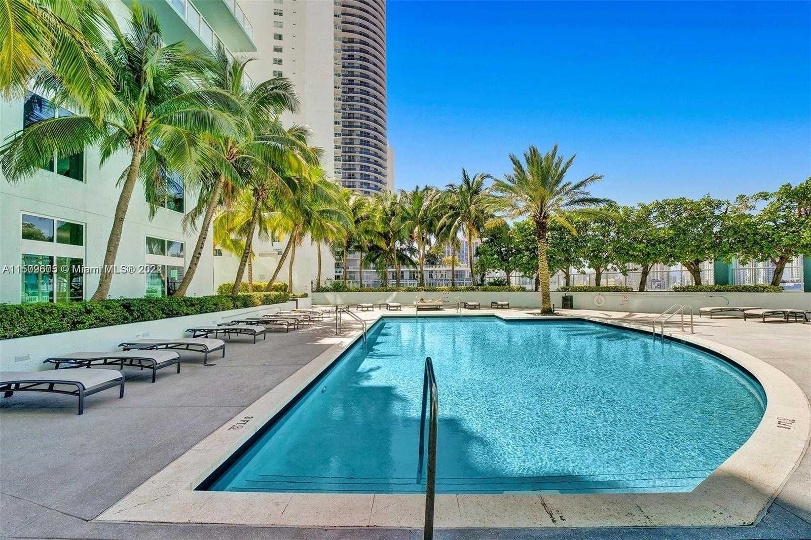 Small Image of 1900 NORTH BAYSHORE DR #508, Miami Number 25