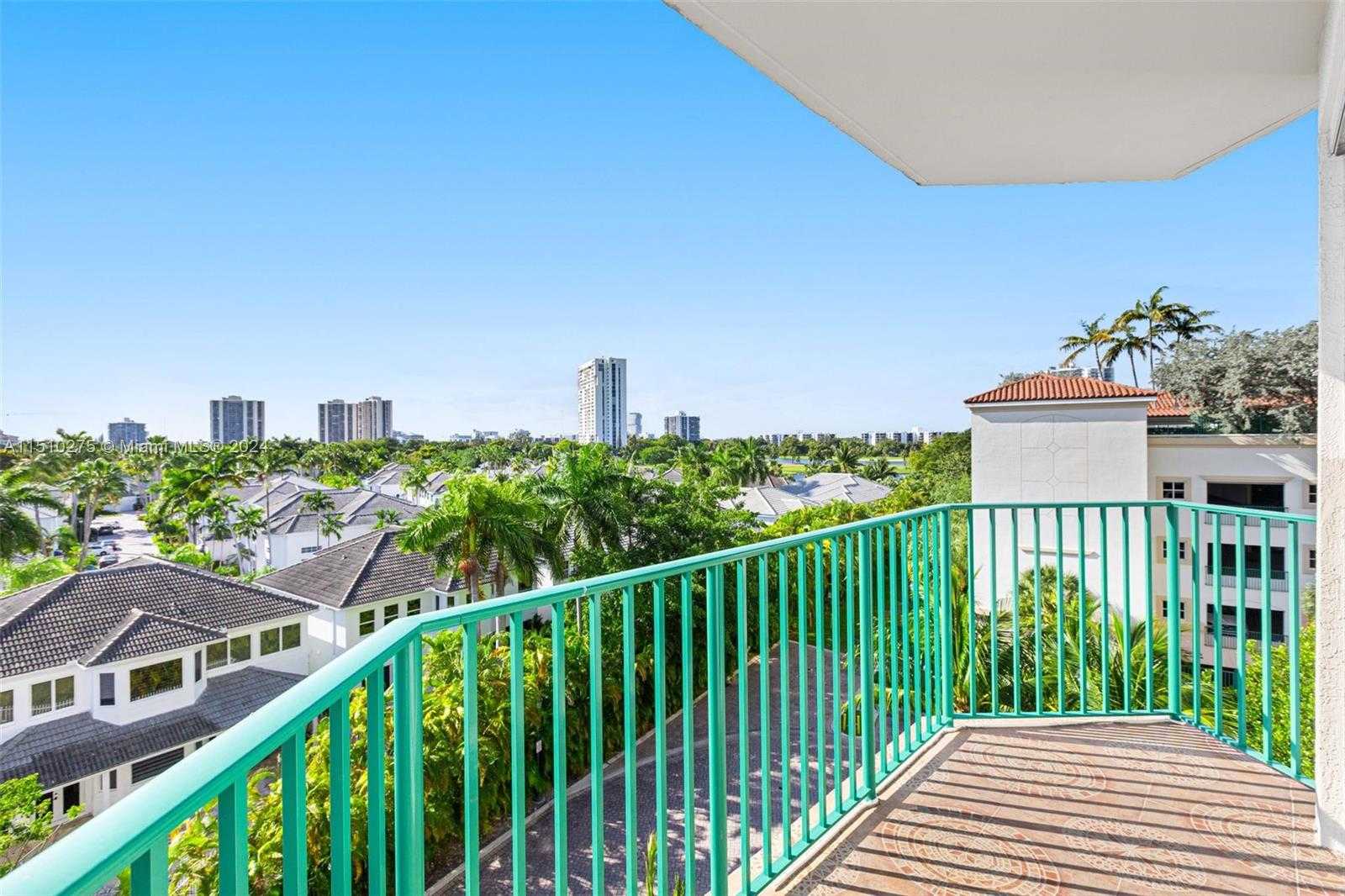 Small Image of 19900 EAST COUNTRY CLUB DR #502, Aventura Number 2